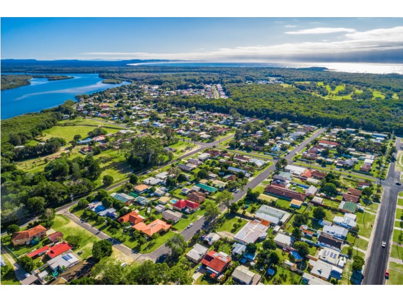 2 Hammond Street, Iluka NSW 2466
