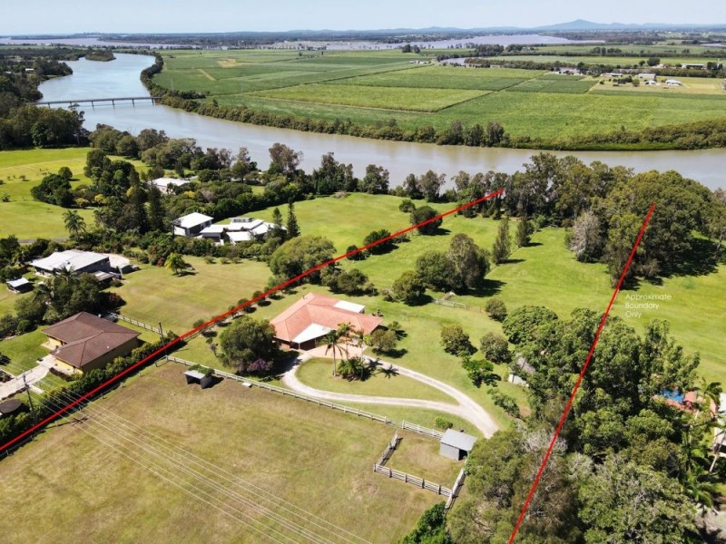 25 Ibis Close, Woombah NSW 2469