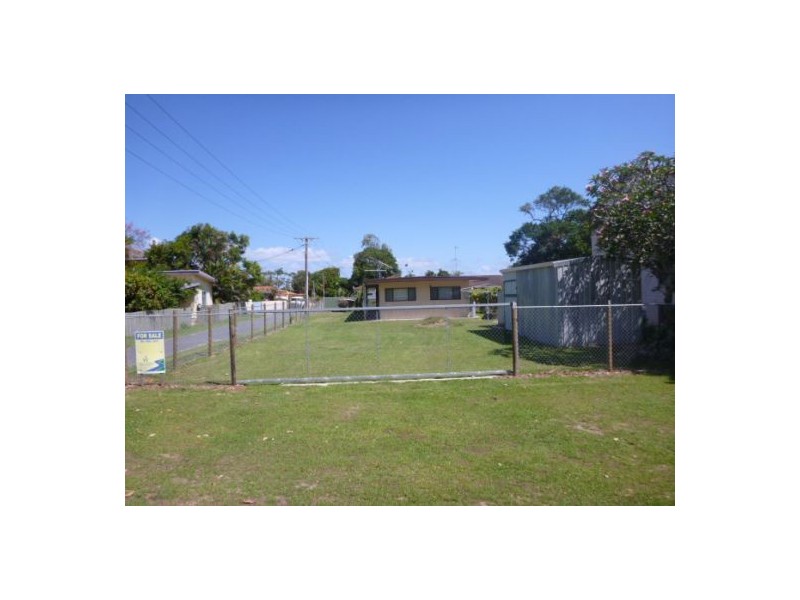 1 Vere Street, Iluka NSW 2466