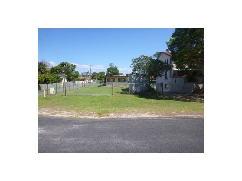 1 Vere Street, Iluka NSW 2466