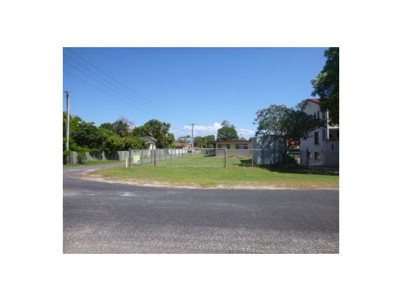 1 Vere Street, Iluka NSW 2466