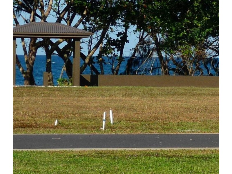 Mission Beach QLD 4852