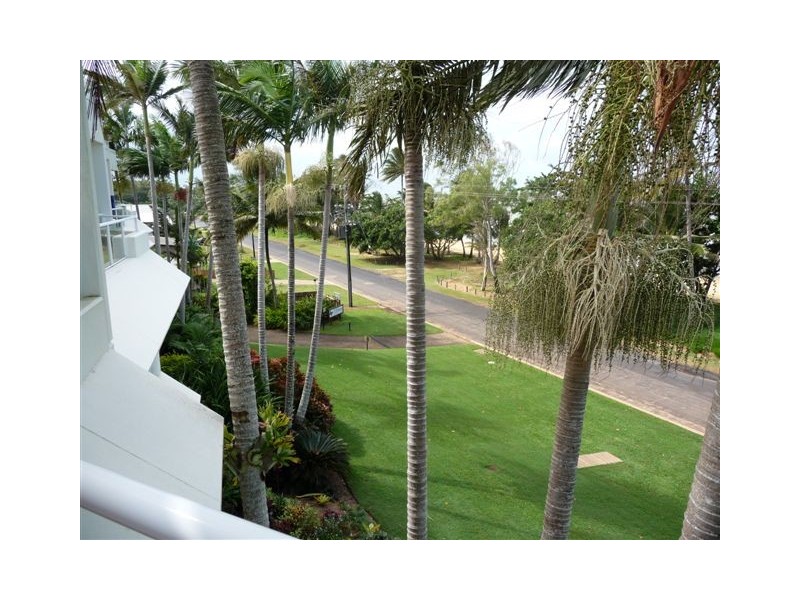 Mission Beach QLD 4852