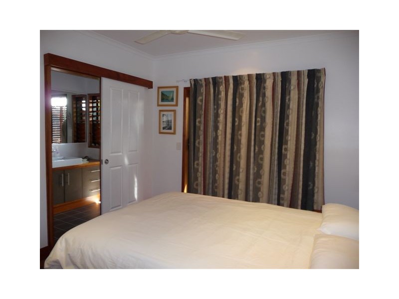 Mission Beach QLD 4852