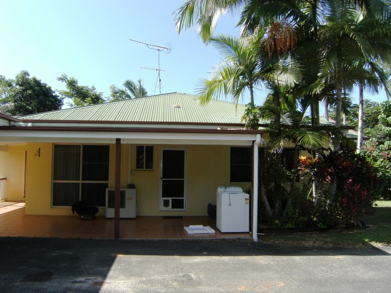 Mission Beach QLD 4852