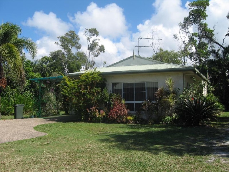 Mission Beach QLD 4852