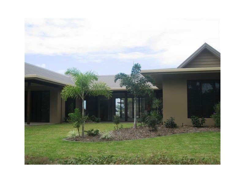 Mission Beach QLD 4852