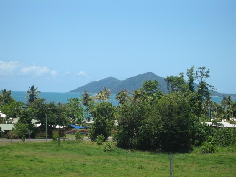 Mission Beach QLD 4852