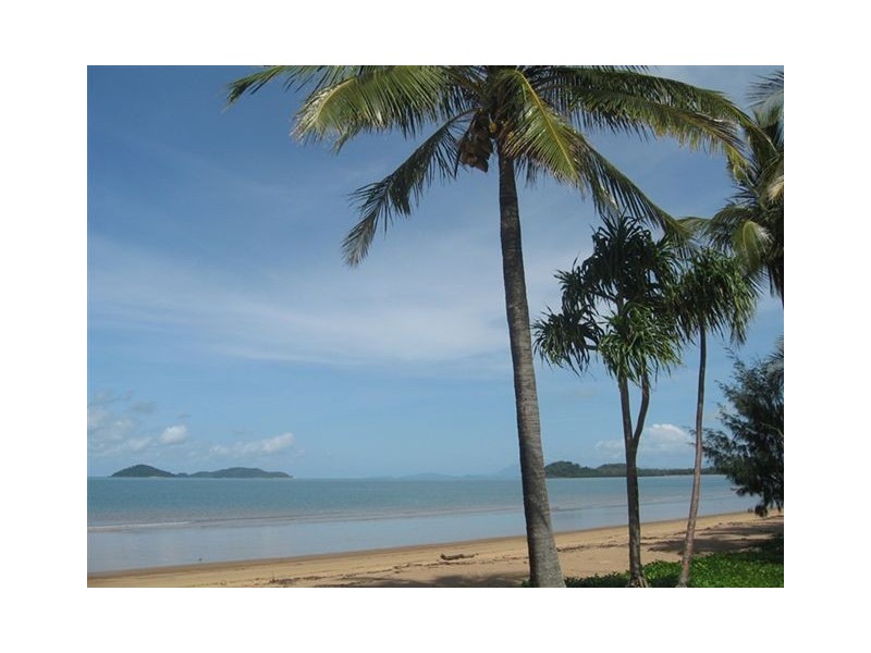Mission Beach QLD 4852