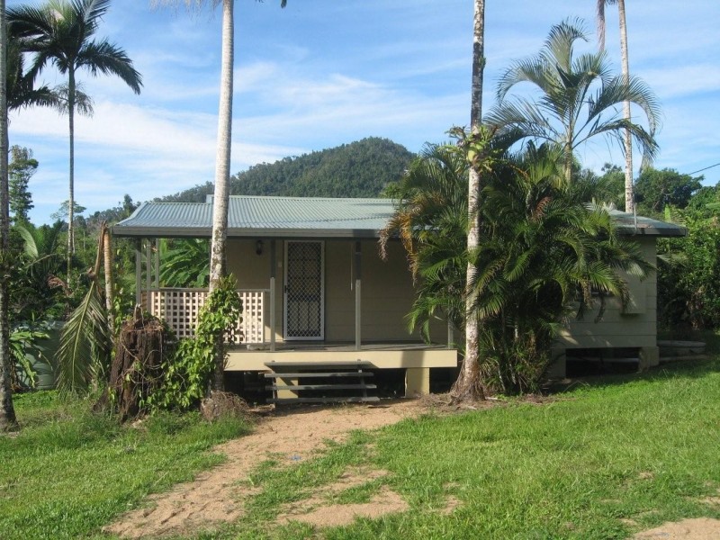 Mission Beach QLD 4852