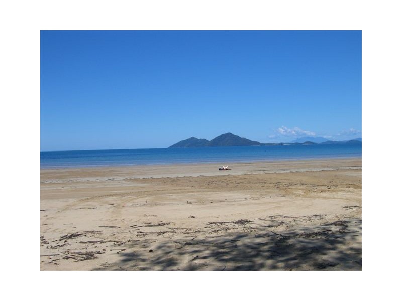Mission Beach QLD 4852