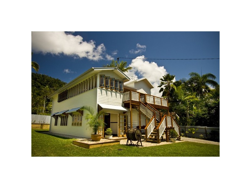 Mission Beach QLD 4852