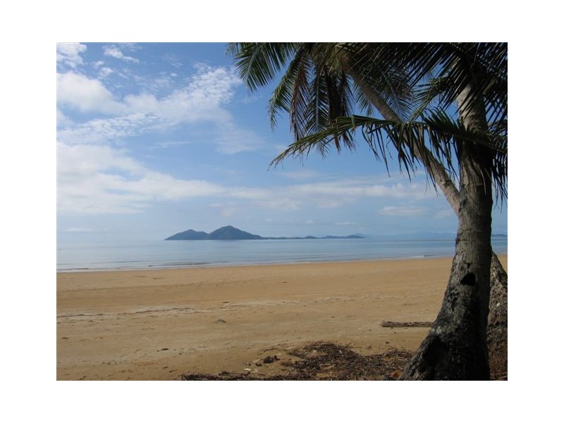 Mission Beach QLD 4852