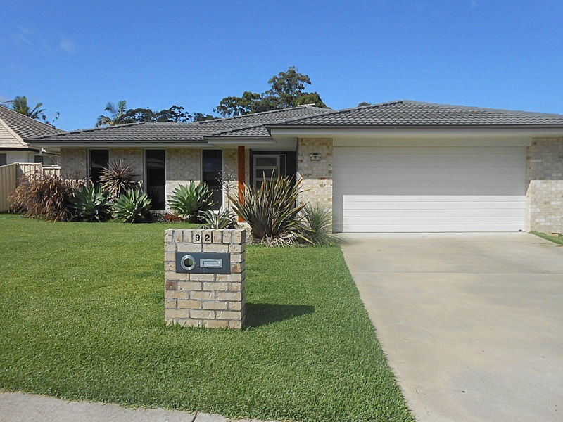 92 Pearce Drive, Coffs Harbour NSW 2450
