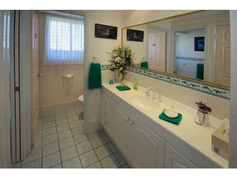 4 Rosalee Cl, Coffs Harbour NSW 2450