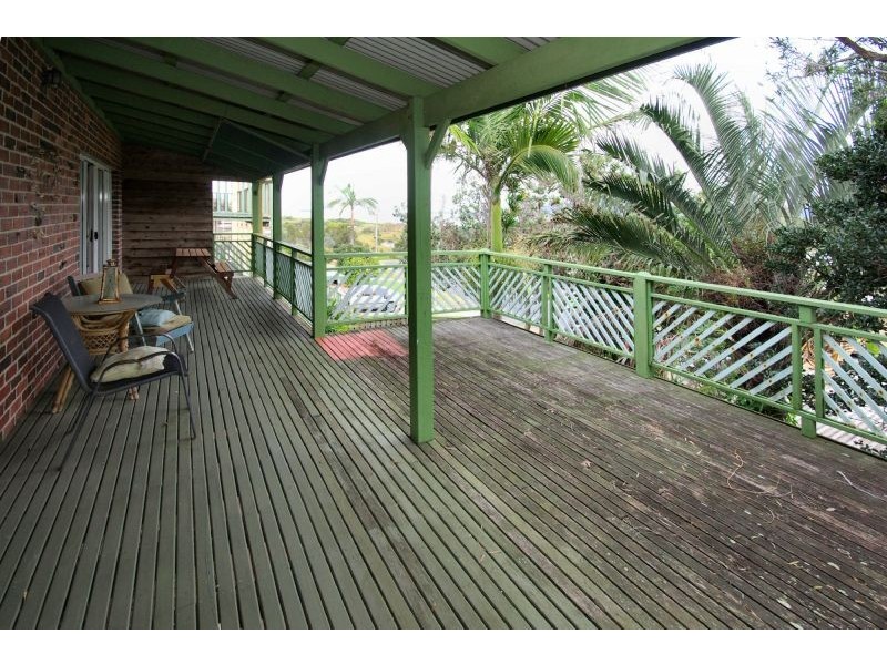 67 Bluff Rd, Emerald Beach NSW 2456