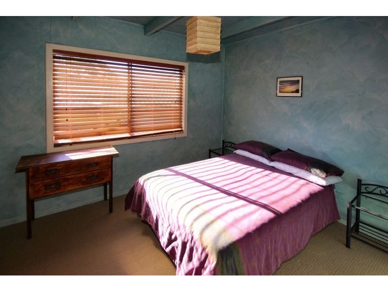 33 Bluff Road, Emerald Beach NSW 2456