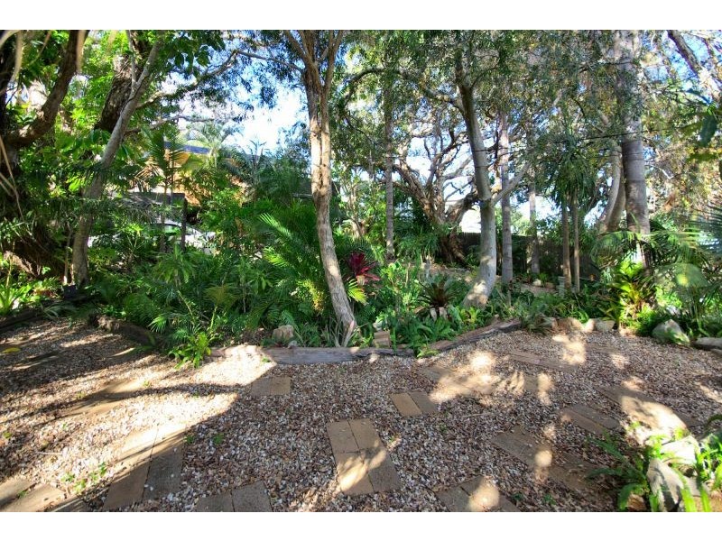 33 Bluff Road, Emerald Beach NSW 2456