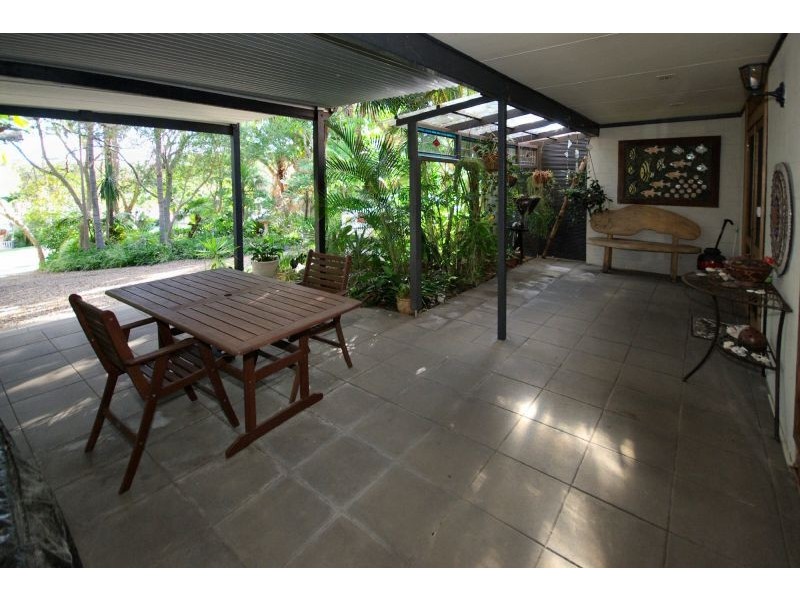 33 Bluff Road, Emerald Beach NSW 2456