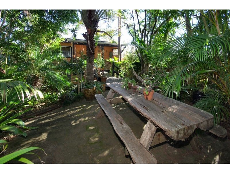 33 Bluff Road, Emerald Beach NSW 2456