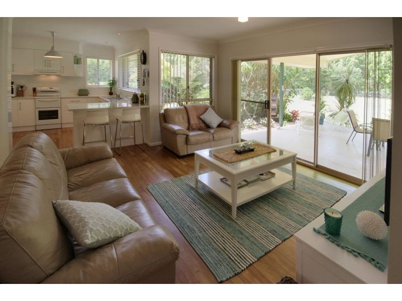 89 Bakker Dr, Bonville NSW 2441