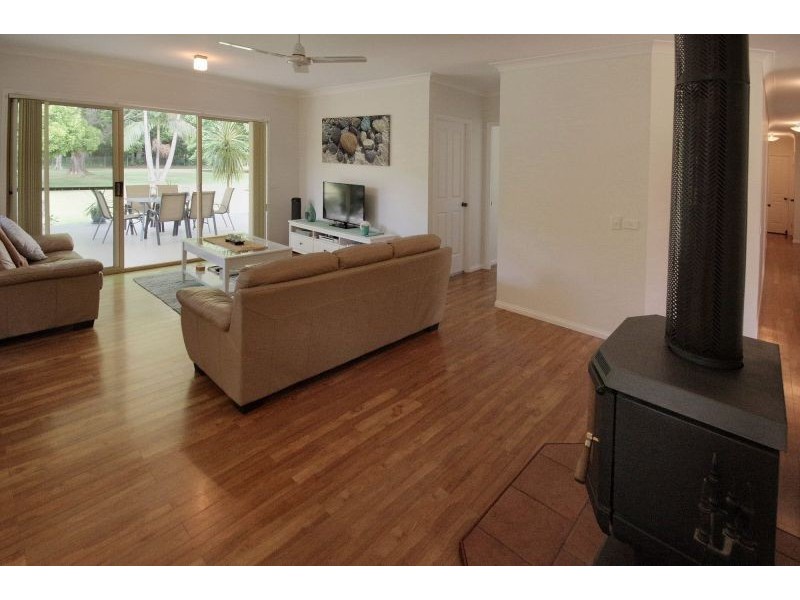 89 Bakker Dr, Bonville NSW 2441