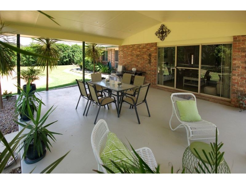 89 Bakker Dr, Bonville NSW 2441