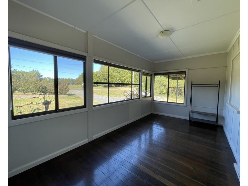 282 Pine Creek Way, Bonville NSW 2441