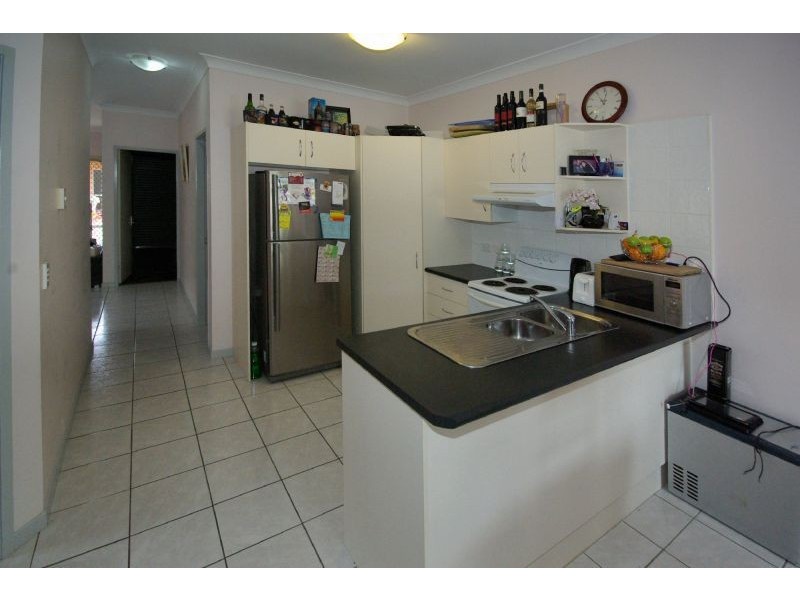 2/25-27 Wybalena Crescent, Toormina NSW 2452