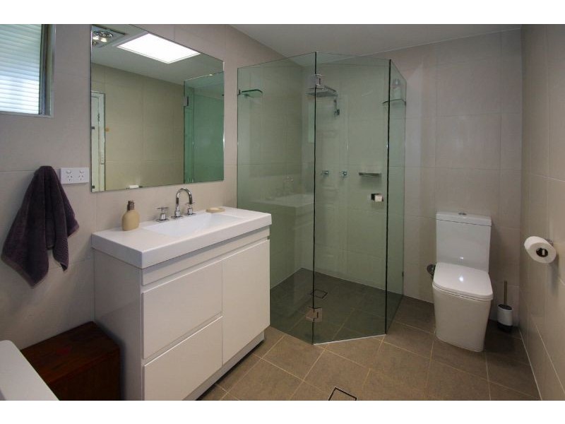 6 Lake Breeze Lane, Emerald Beach NSW 2456