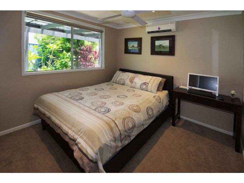 6 Lake Breeze Lane, Emerald Beach NSW 2456