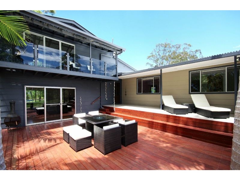 6 Lake Breeze Lane, Emerald Beach NSW 2456