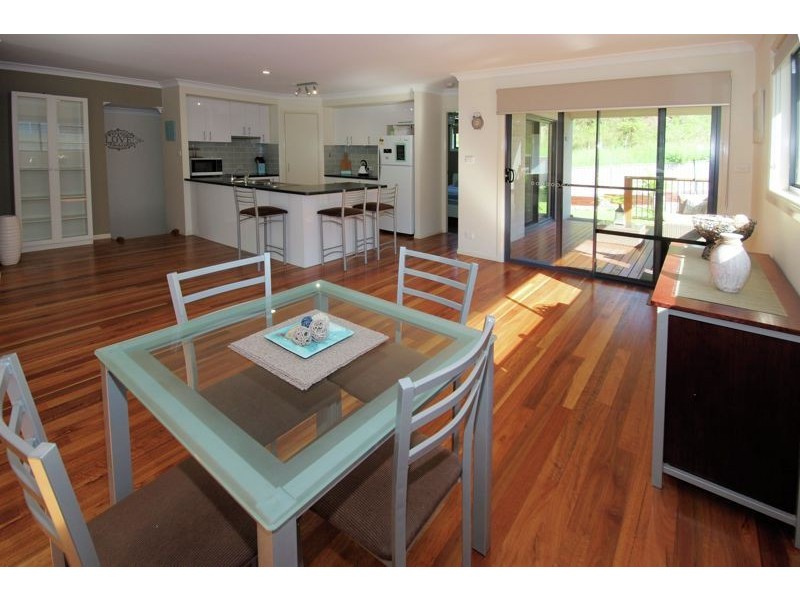 10 Berkeley Dr, Bonville NSW 2441