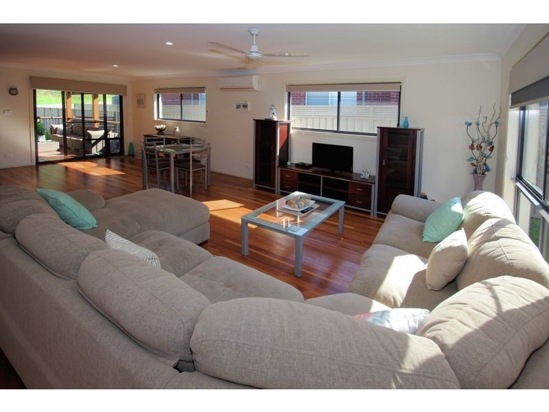 10 Berkeley Dr, Bonville NSW 2441