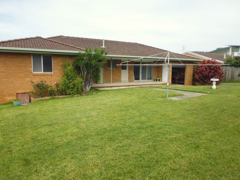 9 Canomie St, Sapphire Beach NSW 2450