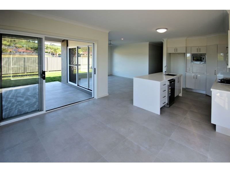 35 Loaders Lane, Coffs Harbour NSW 2450