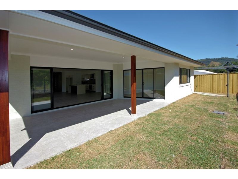 15 Water Gum Close, Sapphire Beach NSW 2450