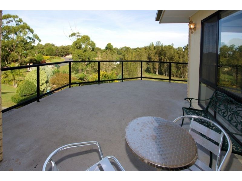 17 Topaz Drive, Emerald Beach NSW 2456