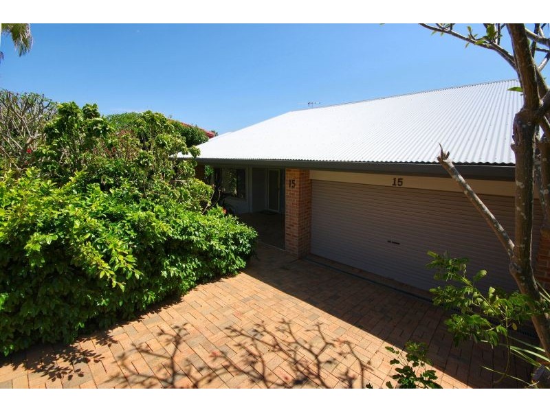 15 Ocean View Crescent, Emerald Beach NSW 2456