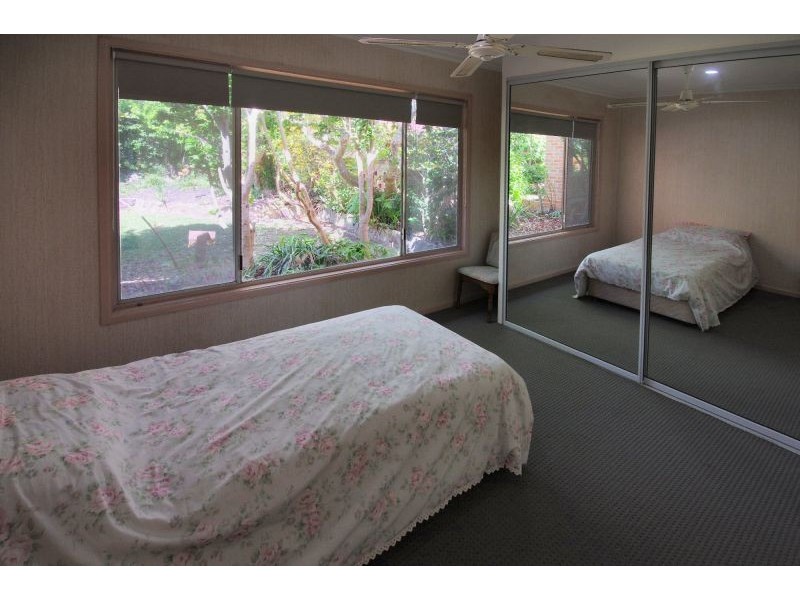 15 Ocean View Crescent, Emerald Beach NSW 2456