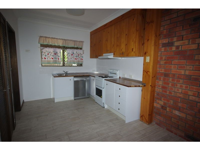 1/6 Wybalena Crescent, Toormina NSW 2452