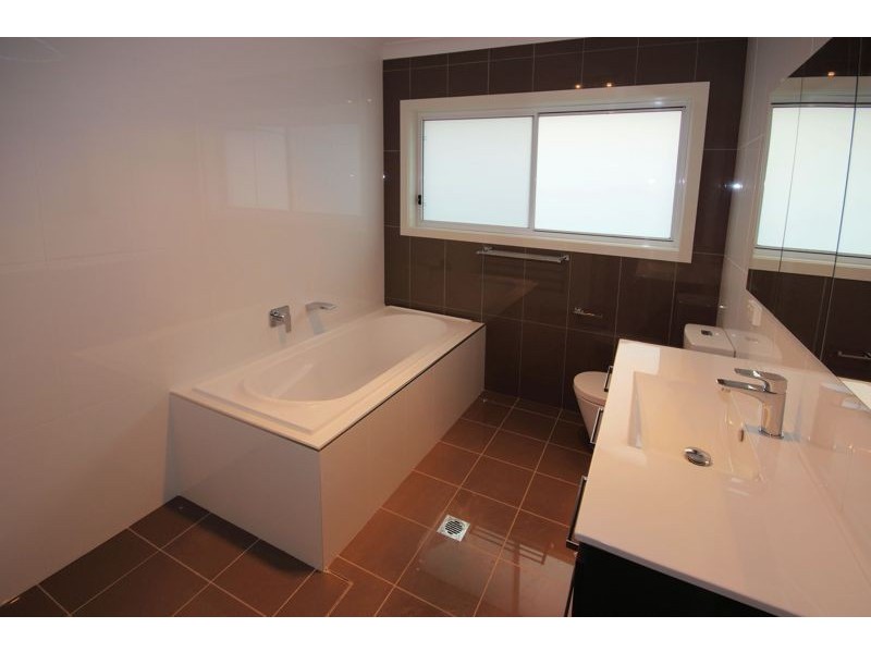 45 Loaders Lane, Coffs Harbour NSW 2450