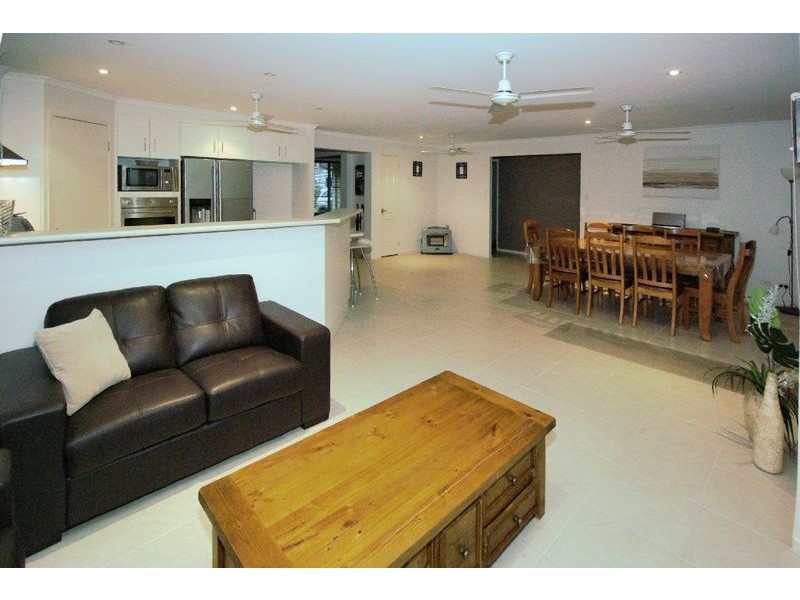 45 Red Cedar Dr, Coffs Harbour NSW 2450