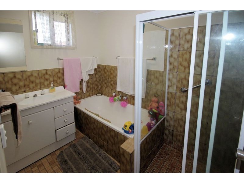 1 & 2/7 Spicer Cl, Boambee East NSW 2452