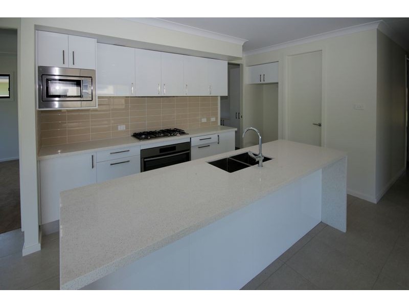49 Loaders Lane, Coffs Harbour NSW 2450
