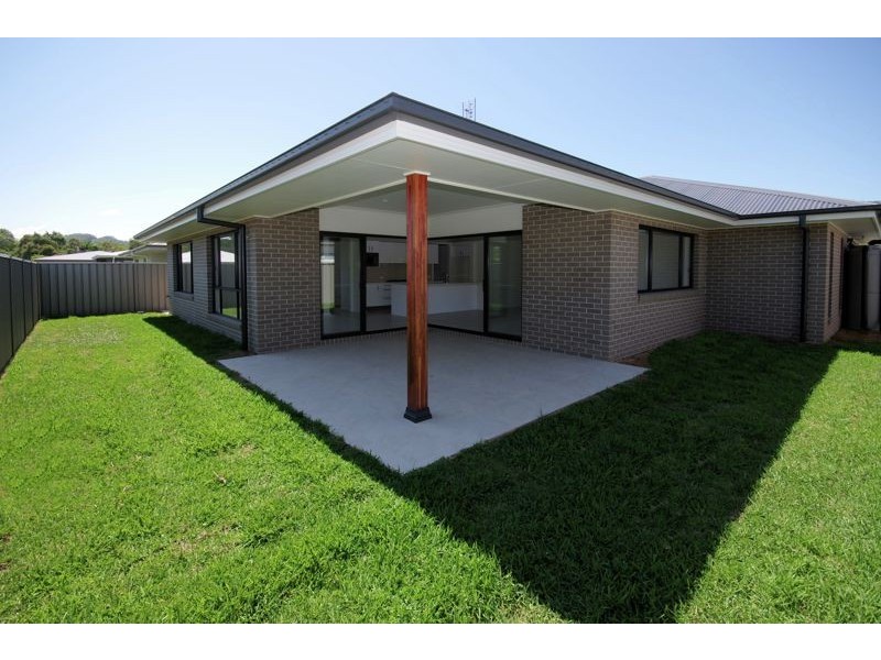 49 Loaders Lane, Coffs Harbour NSW 2450