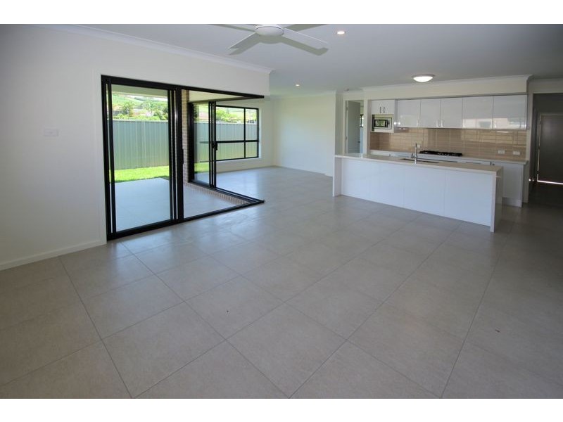 49 Loaders Lane, Coffs Harbour NSW 2450