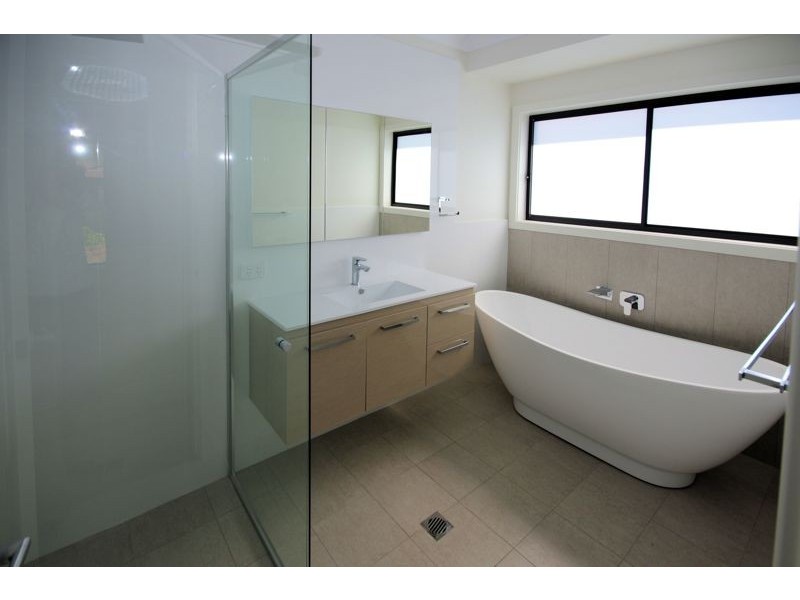 49 Loaders Lane, Coffs Harbour NSW 2450