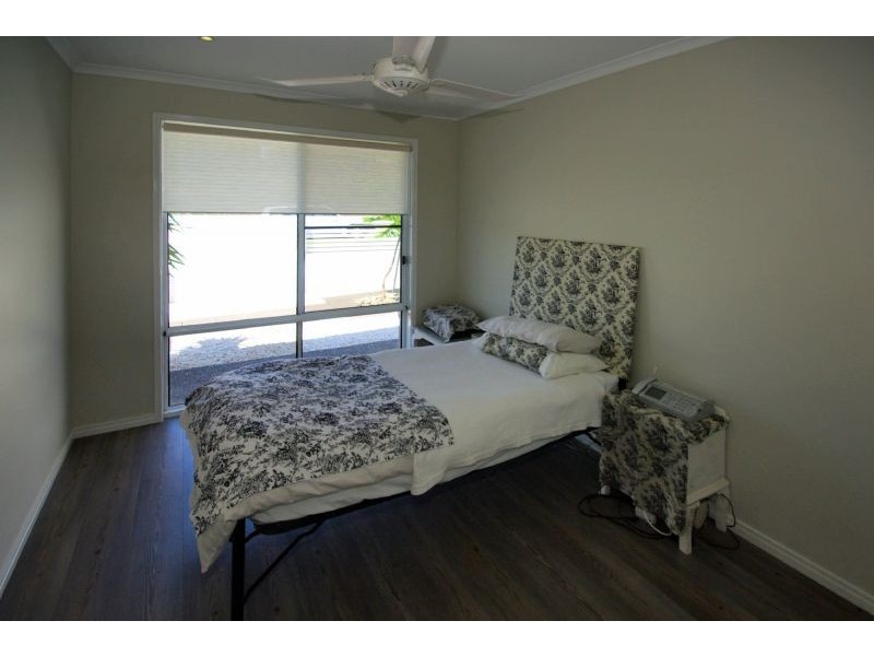 24 Island Road, Sapphire Beach NSW 2450