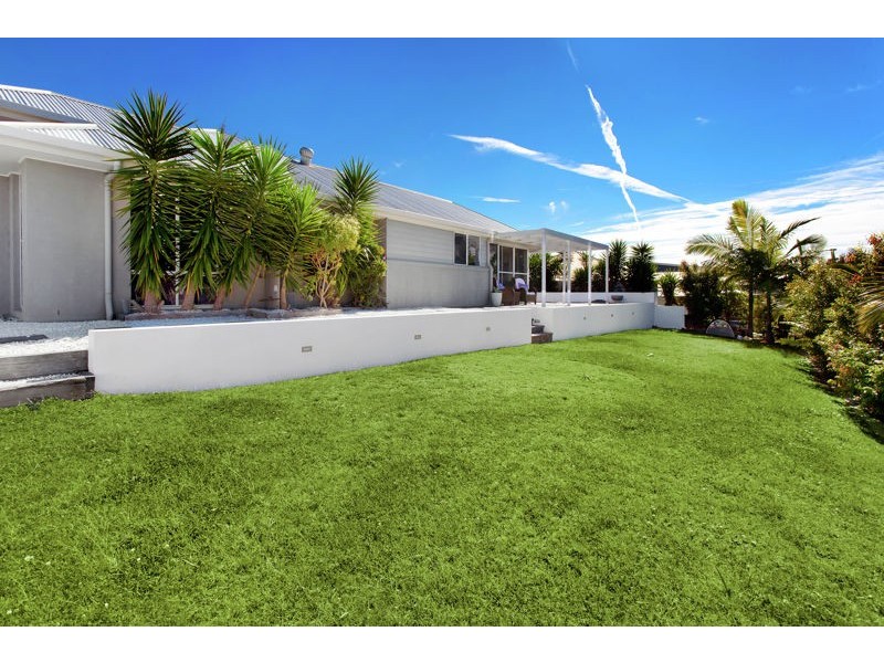 24 Island Road, Sapphire Beach NSW 2450